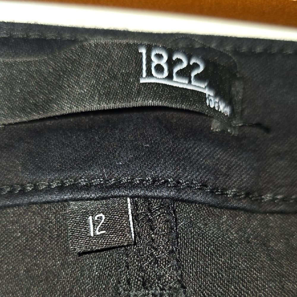 1822 Denim Women's Black Skinny Jeans - Picture 2 of 3